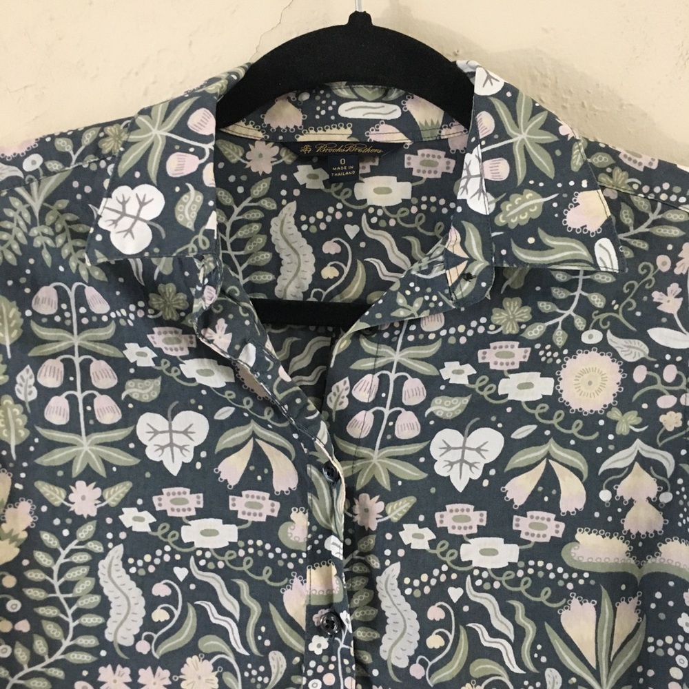 Brooks Brothers 100% Cotton Button Down Blouse Floral Paisley 0 Green Pink - Picture 3 of 10